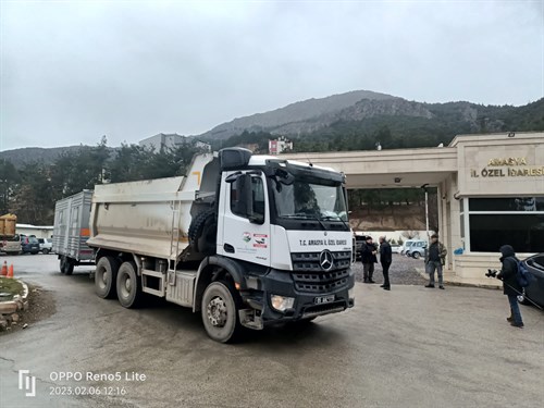 Amasya İl Özel İdaresi  ekipleri deprem bölgesine yola çıktı